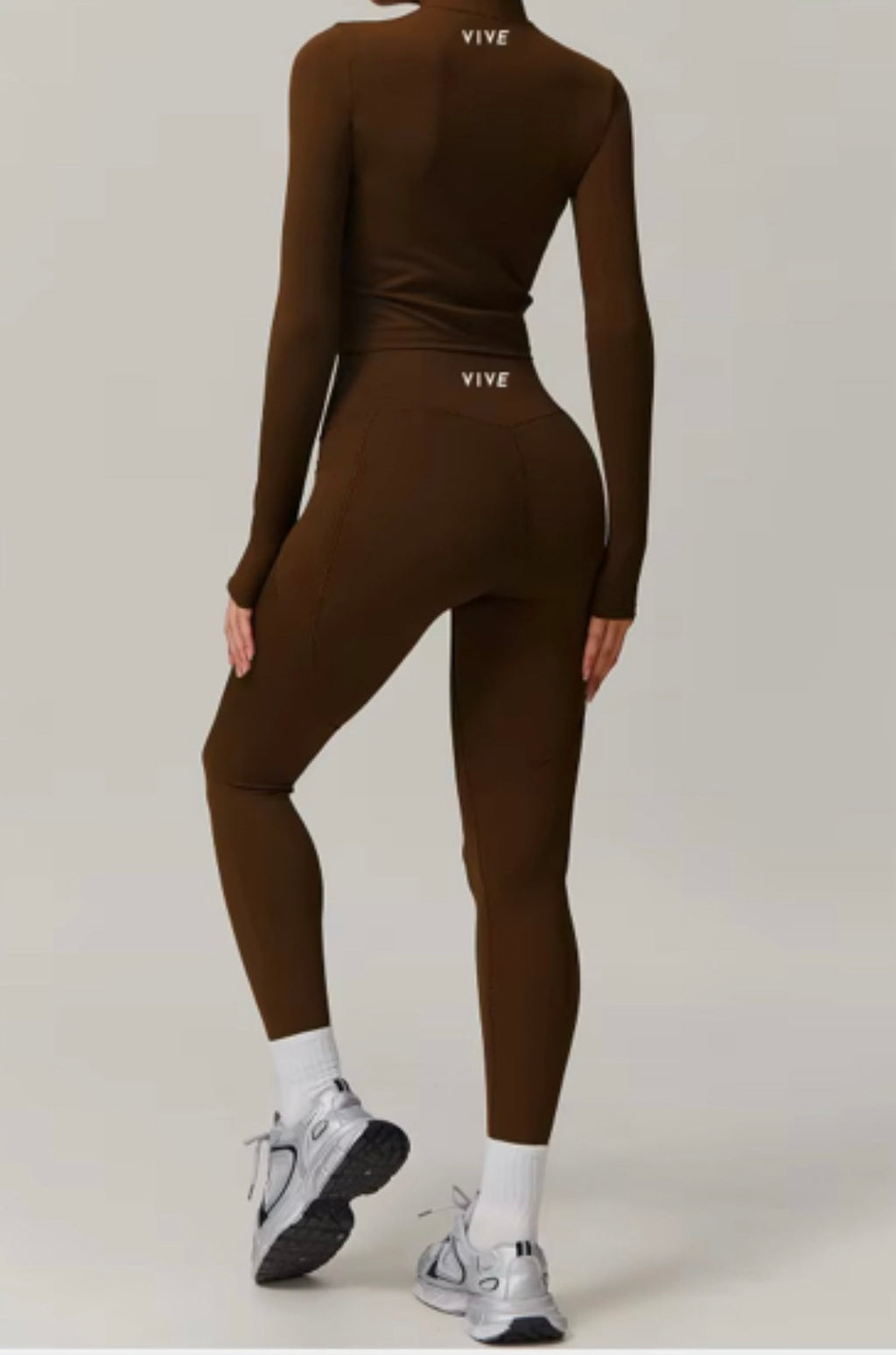 The Savannah Set- A Tribute to Strength